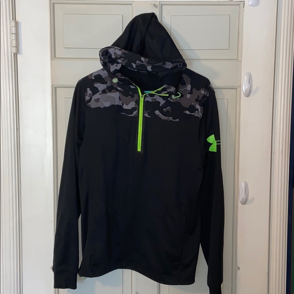 Quarter Zip Under Armour hoodie